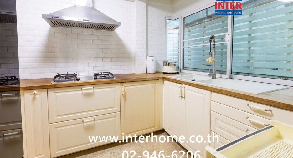 For sale 3 bedrooms house in Bang Phli, Samut Prakan