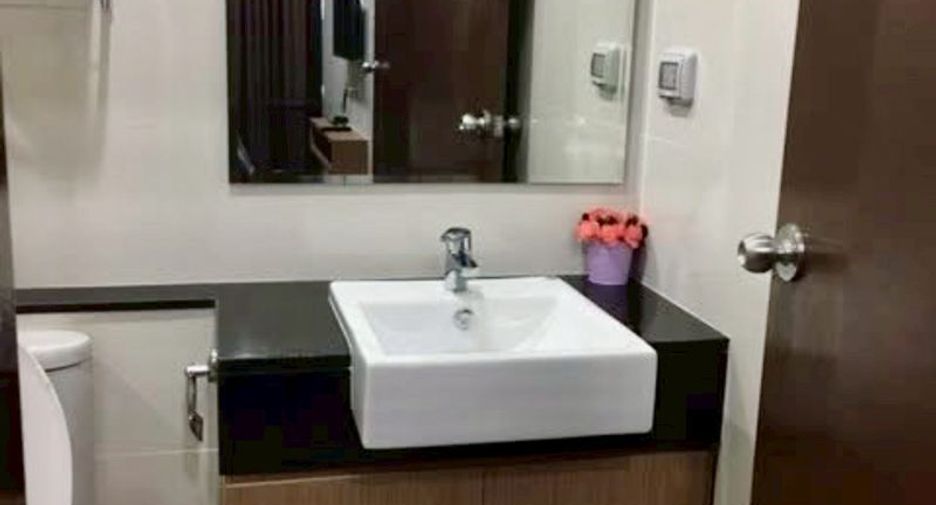For sale 1 Beds condo in Si Racha, Chonburi