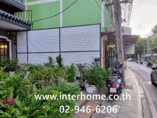 Gewerbefläche zum Kauf mit 1 Zimmer in Din Daeng, Bangkok