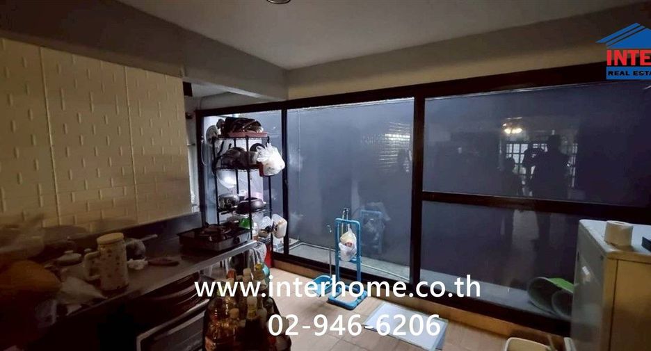 Gewerbefläche zum Kauf mit 1 Zimmer in Din Daeng, Bangkok