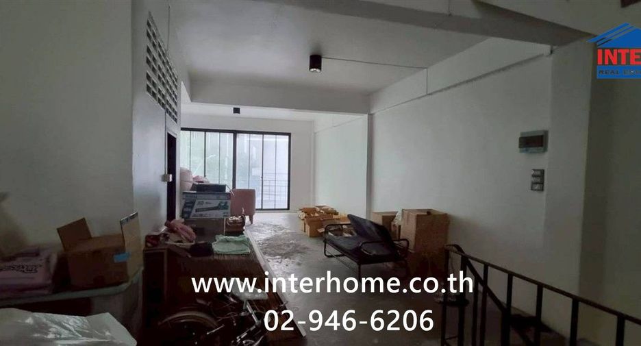 Gewerbefläche zum Kauf mit 1 Zimmer in Din Daeng, Bangkok