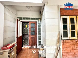 À vendre 3 chambres maison de ville à Bang Khen, Bangkok