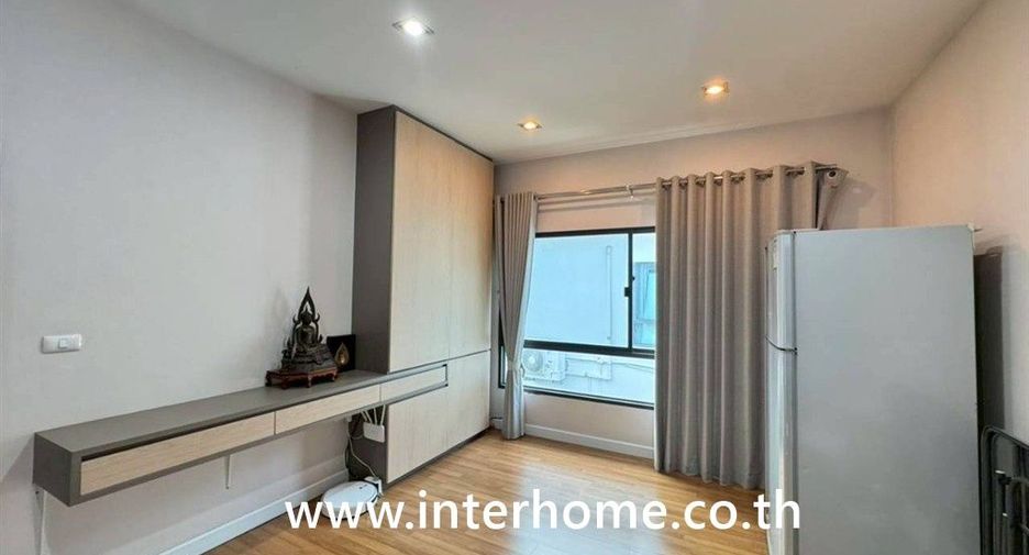 出售 4 卧室 独立屋 在 Mueang Samut Sakhon, Samut Sakhon