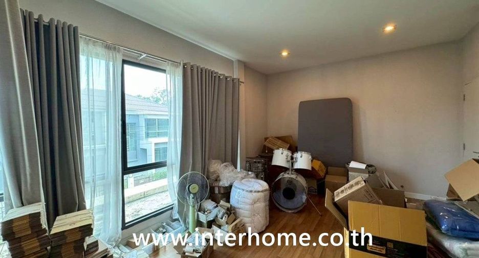 出售 4 卧室 独立屋 在 Mueang Samut Sakhon, Samut Sakhon