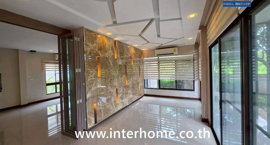 For sale 4 bedrooms house in Saraphi, Chiang Mai