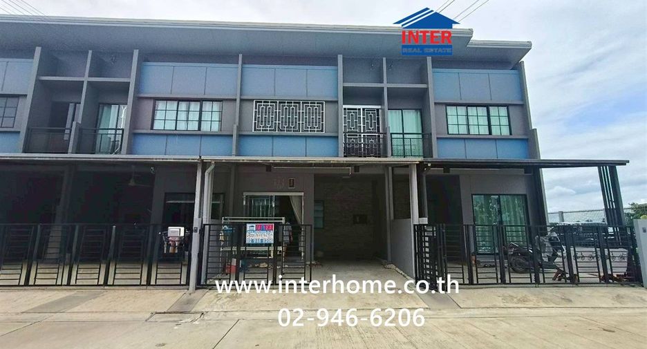 Casa adosada en venta de 3 habitaciones en Mueang Pathum Thani, Pathum Thani
