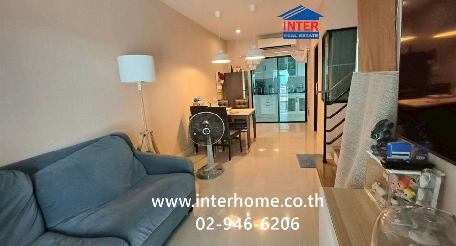 Casa adosada en venta de 3 habitaciones en Mueang Pathum Thani, Pathum Thani