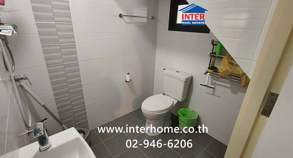 Casa adosada en venta de 3 habitaciones en Mueang Pathum Thani, Pathum Thani