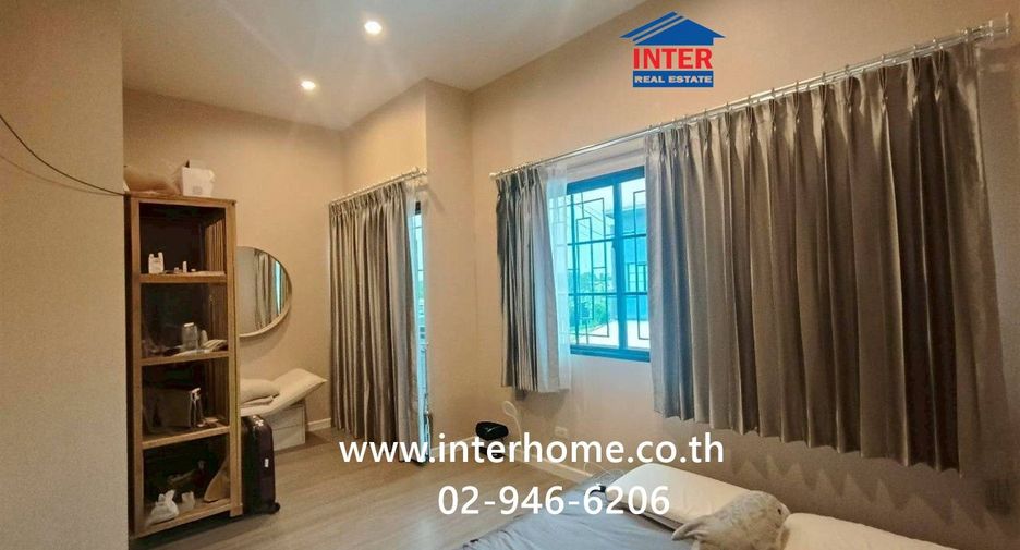 Casa adosada en venta de 3 habitaciones en Mueang Pathum Thani, Pathum Thani
