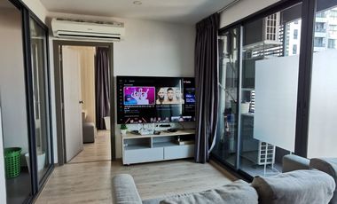 À louer 2 chambres condo 