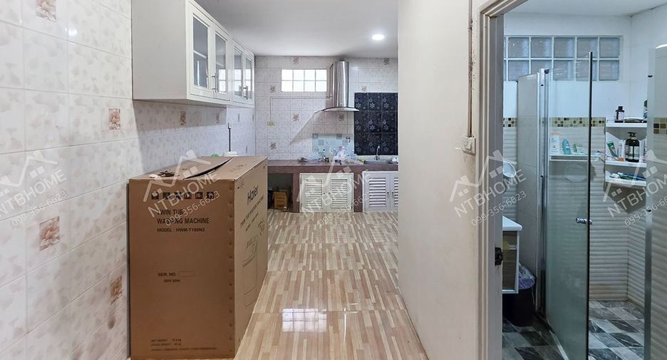 For sale 2 ベッドルーム townhouse in Pak Kret, Nonthaburi