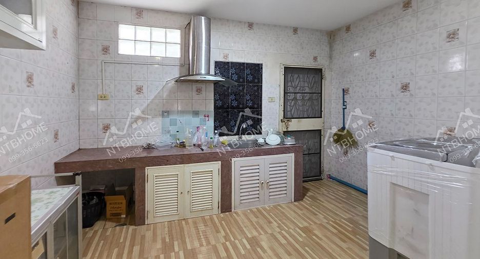 For sale 2 ベッドルーム townhouse in Pak Kret, Nonthaburi