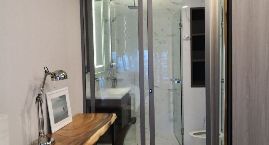 For sale 1 Beds condo in Khlong Toei, Bangkok