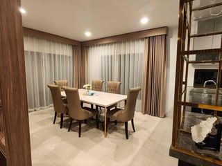 For rent 4 bedrooms house in Bang Kapi, Bangkok