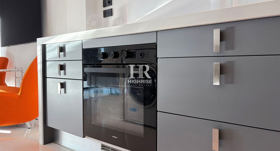 For sale 1 bed condo in Bang Lamung, Chonburi