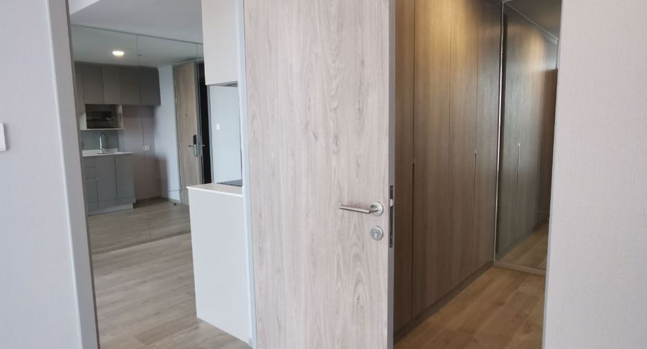 For rent 1 bed condo in Sathon, Bangkok