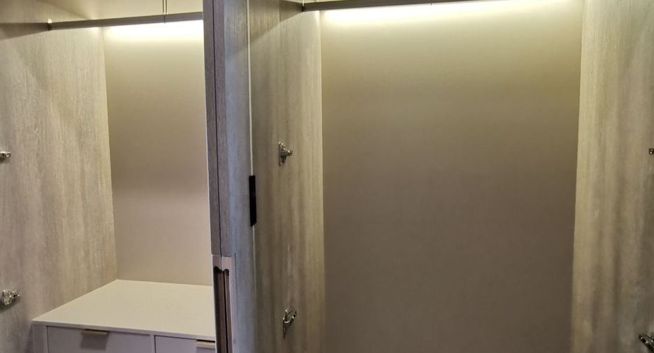 For rent 1 bed condo in Sathon, Bangkok