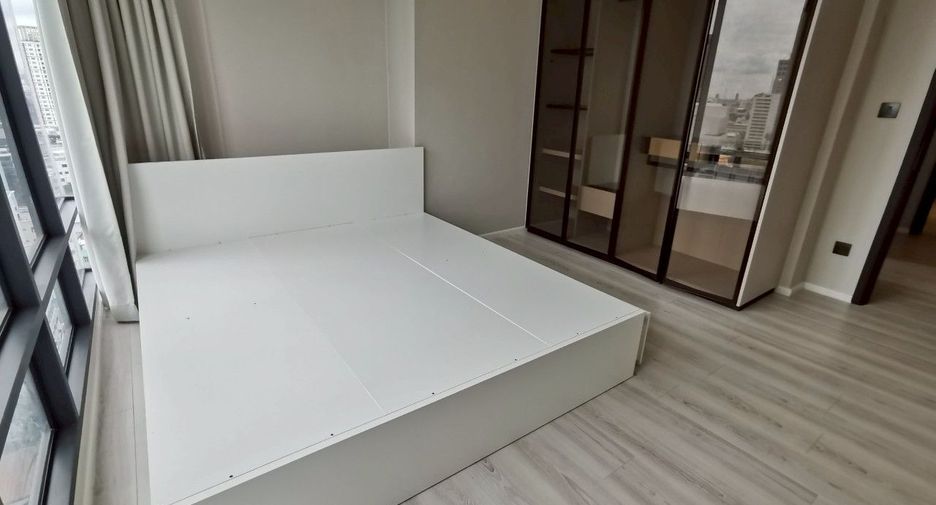 À louer et à vendre 2 chambres condo à Ratchathewi, Bangkok
