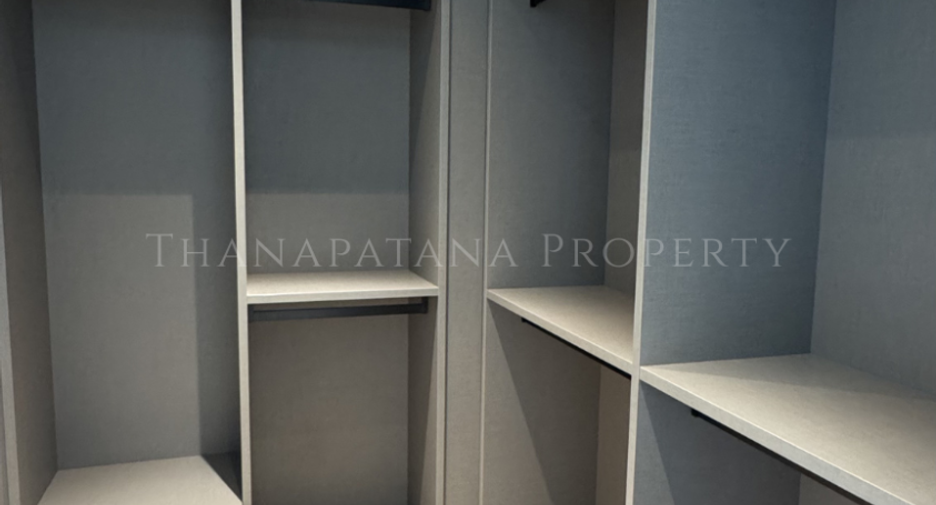 For rent and for sale 1 bed condo in Sathon, Bangkok