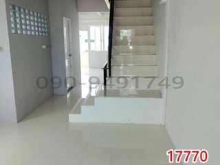 Casa adosada en venta de 4 habitaciones en Bang Phlat, Bangkok