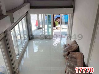 Casa adosada en venta de 4 habitaciones en Bang Phlat, Bangkok