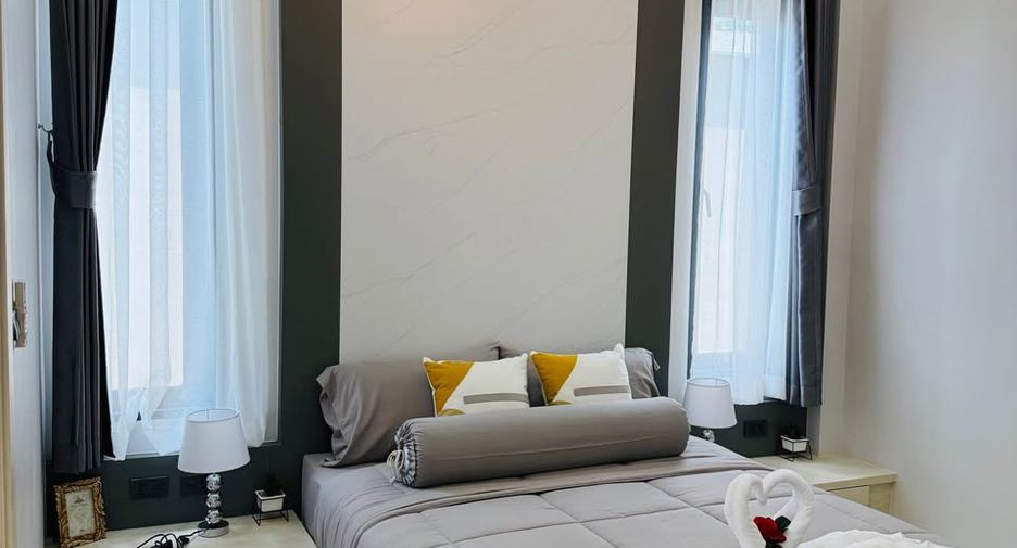 À louer et à vendre 3 chambres villa à Bang Lamung, Chonburi