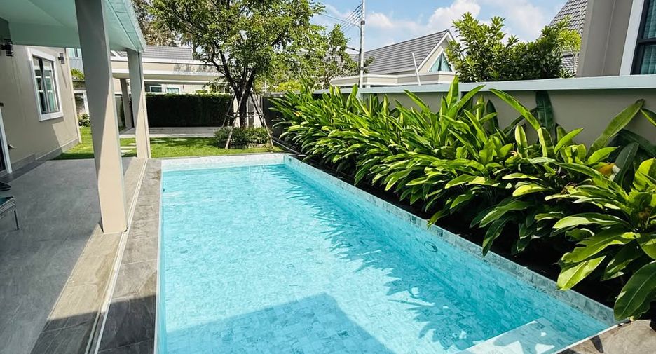À louer et à vendre 3 chambres villa à Bang Lamung, Chonburi