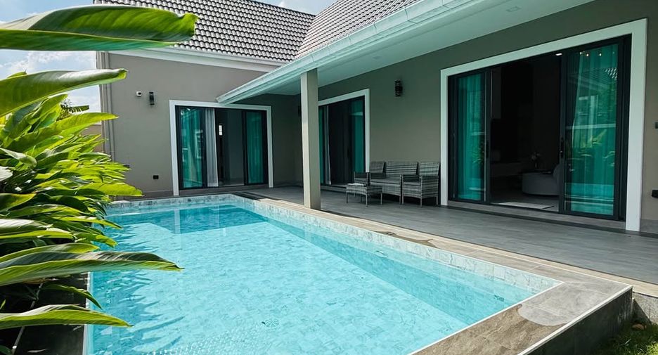 À louer et à vendre 3 chambres villa à Bang Lamung, Chonburi