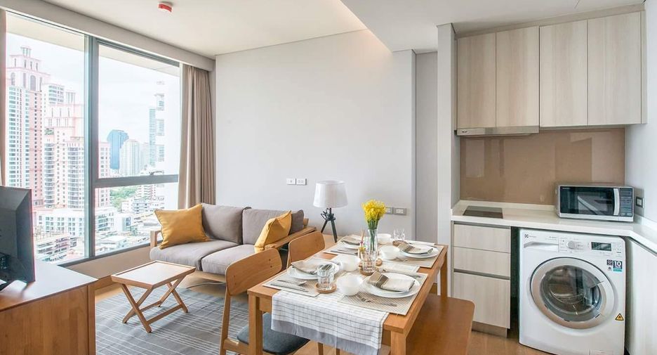For rent 1 bed condo in Khlong Toei, Bangkok