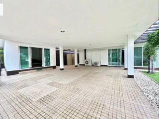 Casa en alquiler de 5 habitaciones en Mueang Chiang Mai, Chiang Mai