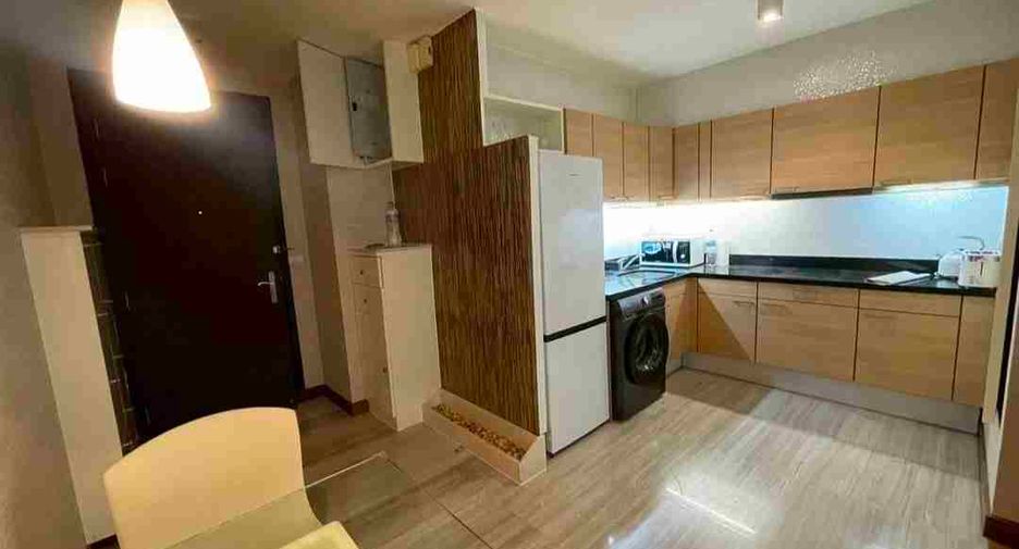 Condo en alquiler de 2 habitaciones en Pathum Wan, Bangkok