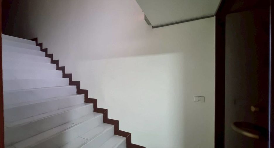Local comercial en venta en Bang Phlat, Bangkok