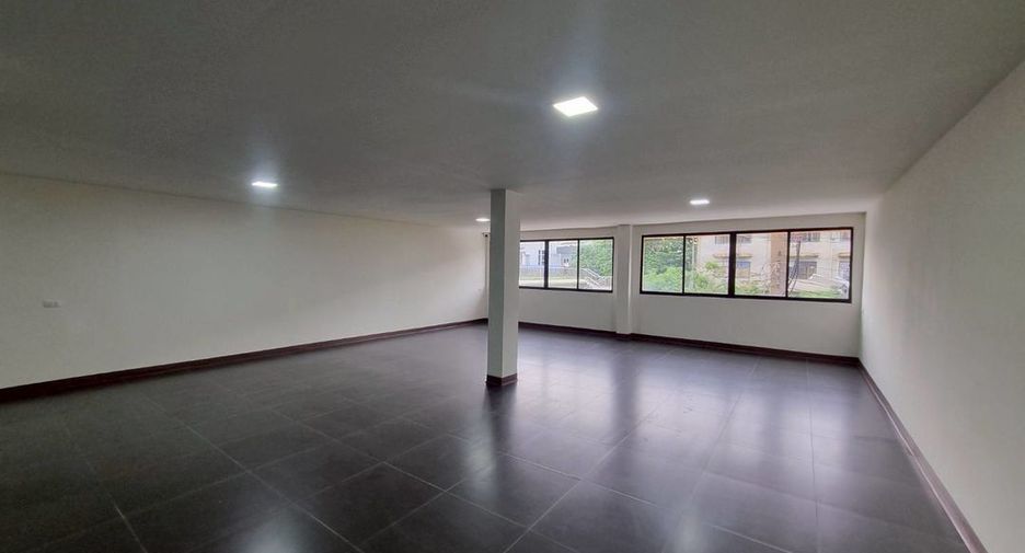 Local comercial en venta en Bang Phlat, Bangkok