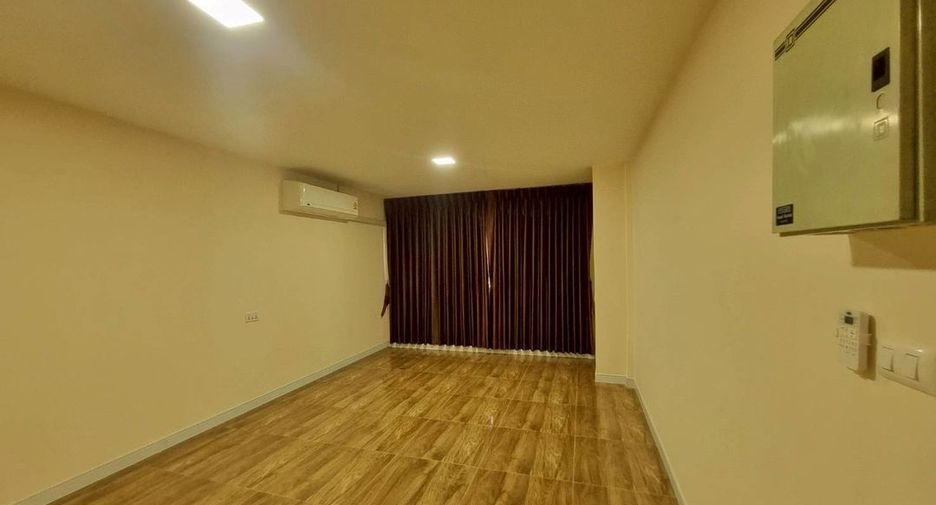 Local comercial en venta en Bang Phlat, Bangkok