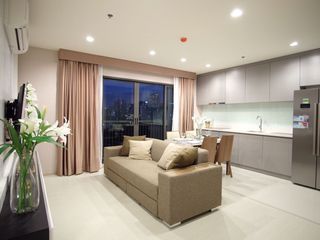 Condo en venta de 2 habitaciones en Khlong Toei, Bangkok