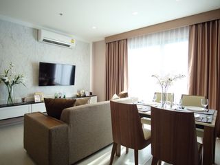 Condo en venta de 2 habitaciones en Khlong Toei, Bangkok