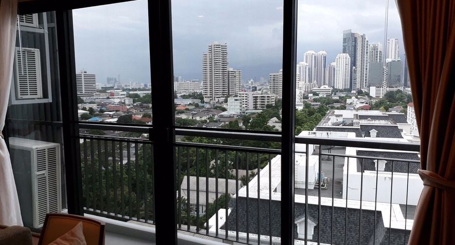ขาย 2 ห้องนอน คอนโด ใน คลองเตย, กรุงเทพฯ