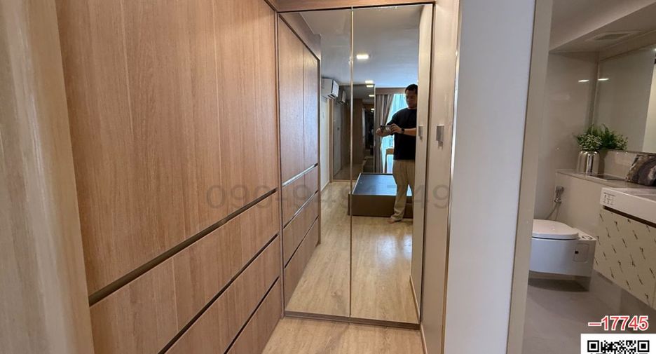 For rent 2 ベッドルーム condo in Bang Rak, Bangkok