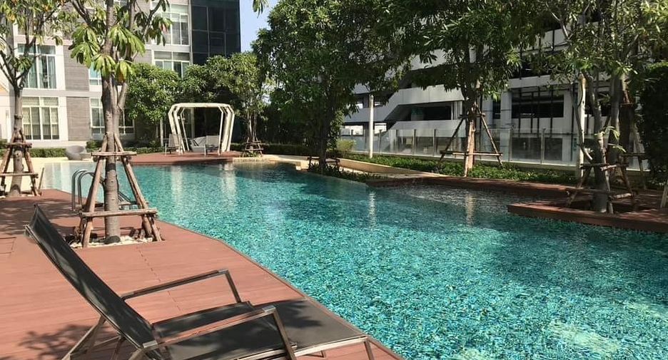 À louer 2 chambres condo à Phra Khanong, Bangkok