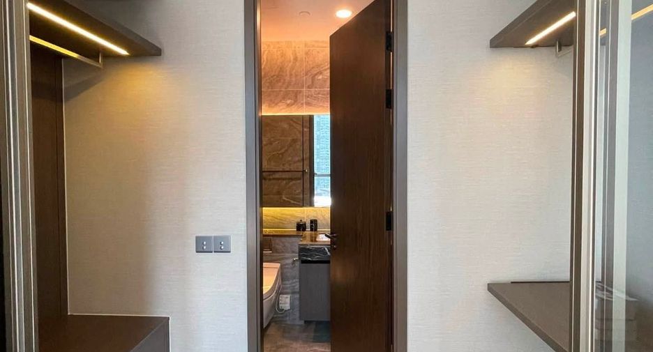 For rent 1 bed condo in Khlong Toei, Bangkok
