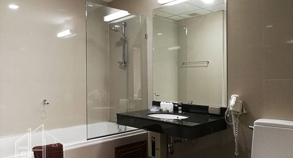For rent 1 Beds condo in Khlong Toei, Bangkok