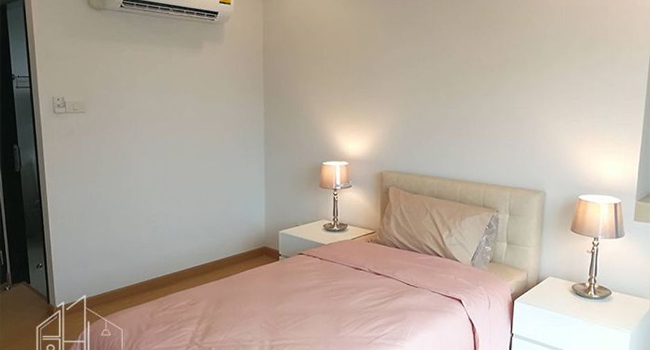 For rent 2 bedrooms condo in Watthana, Bangkok