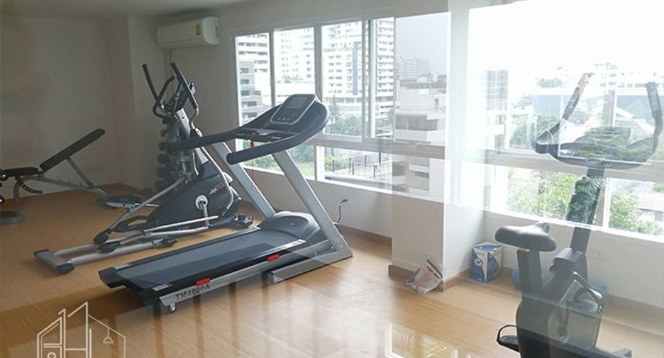 For rent 2 bedrooms condo in Watthana, Bangkok