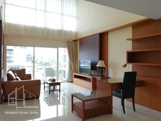 For rent 3 bedrooms condo in Khlong Toei, Bangkok