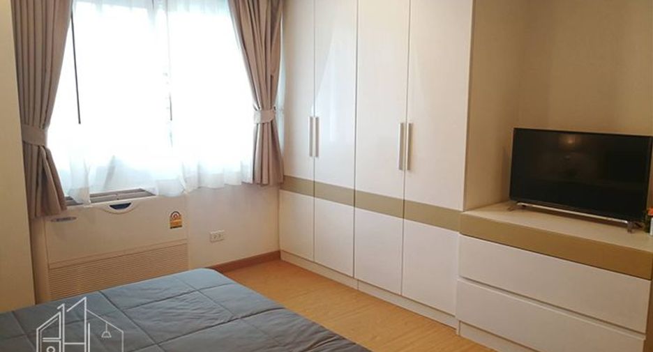 À louer 2 chambres appartement à Watthana, Bangkok