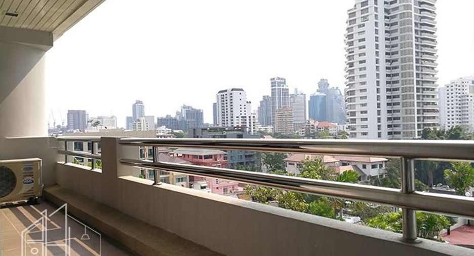 À louer 2 chambres appartement à Watthana, Bangkok