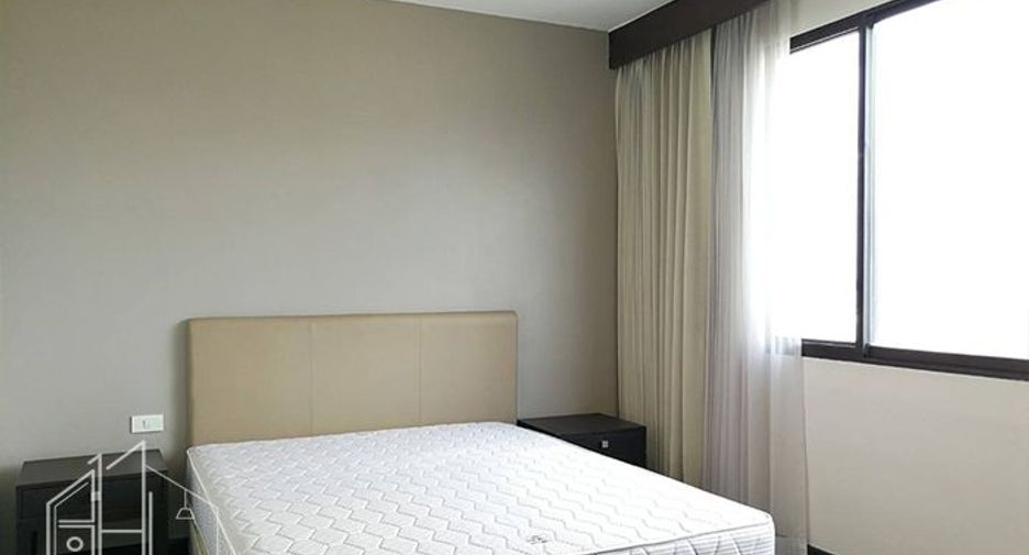 Condo en alquiler de 4 habitaciones en Watthana, Bangkok