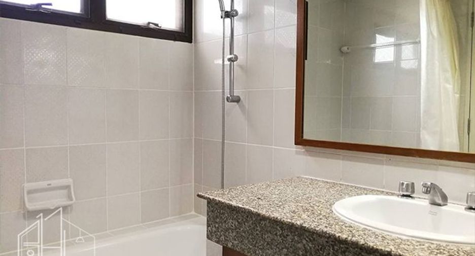 Apartamento en alquiler de 3 habitaciones en Watthana, Bangkok
