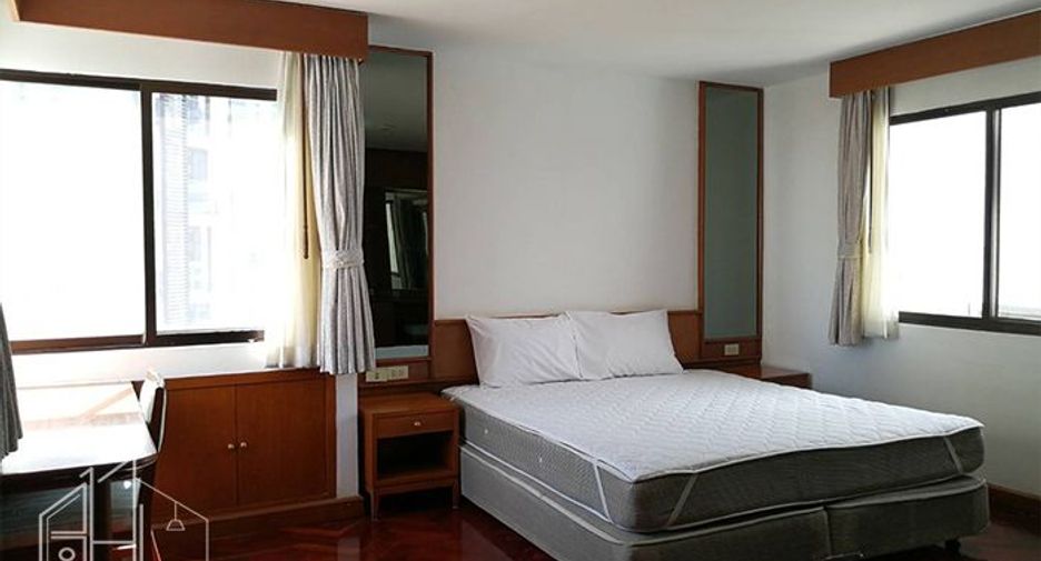 Condo en alquiler de 3 habitaciones en Watthana, Bangkok