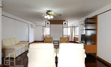 Condo en alquiler de 3 habitaciones en Watthana, Bangkok